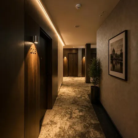 Gw Danube Hotel 4*