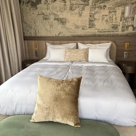 Gw Danube Hotel 4*